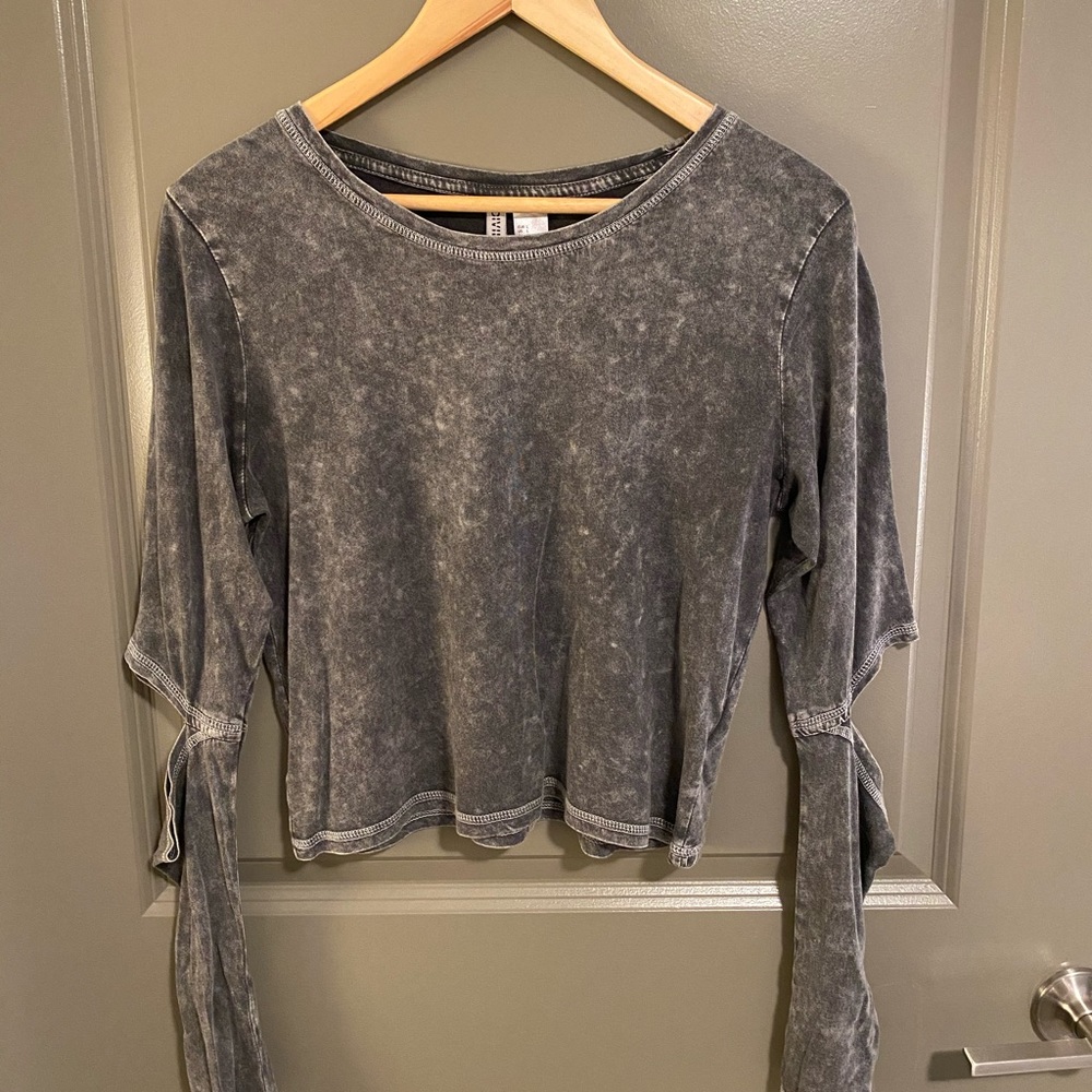 H&M Crop Top with Elbow Cutout